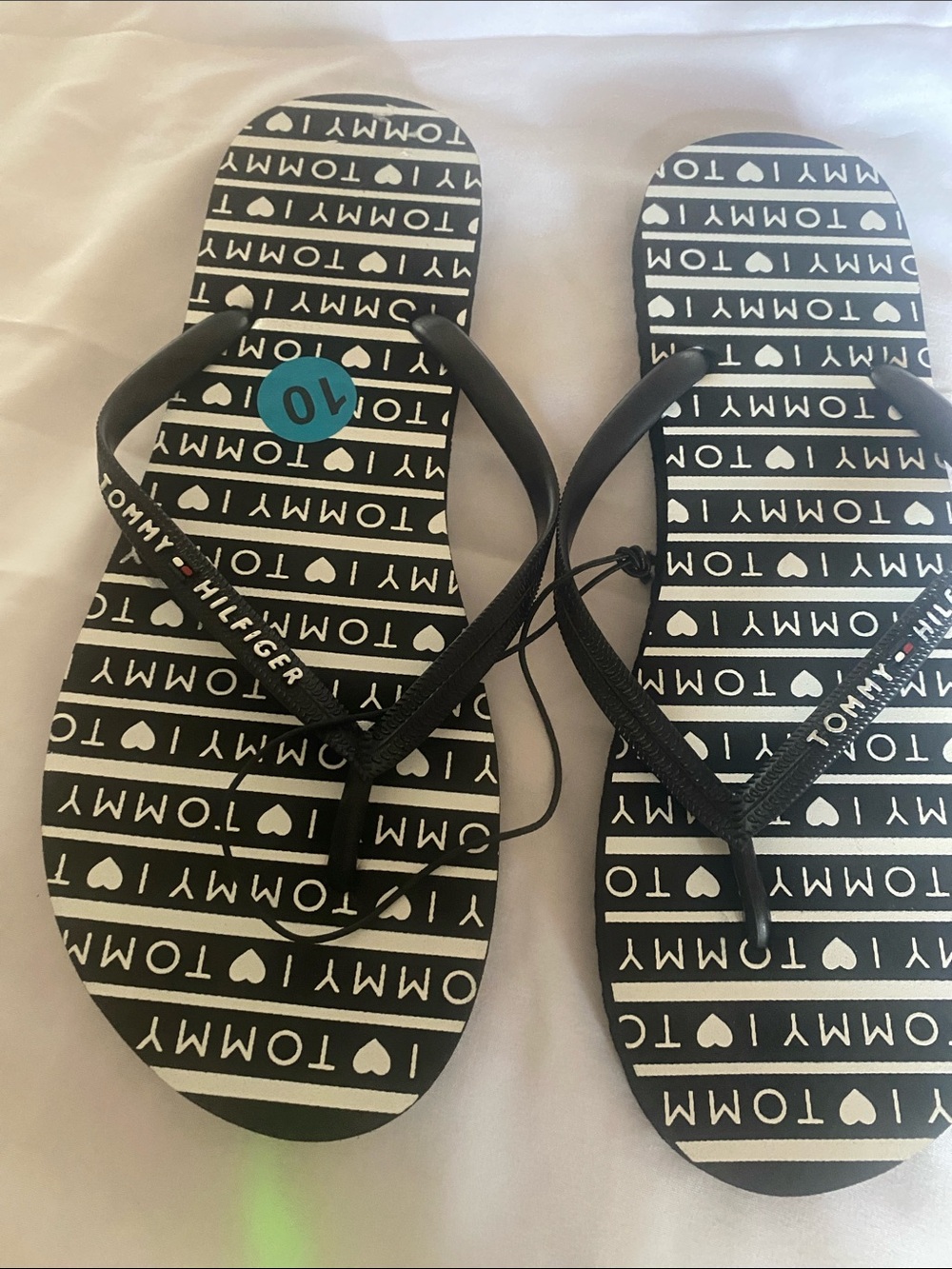 Tommy Hilfiger Black and White Logo Stripe Flip Flops with Heart Print size 10